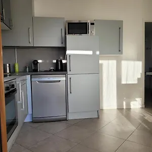  Apartment Jean Vilar